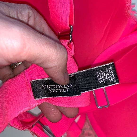 Victoria’s Secret Very Sexy Push Up Hot Pink Lace Bra Size 34DD Adjustable Sexy - Picture 4 of 4